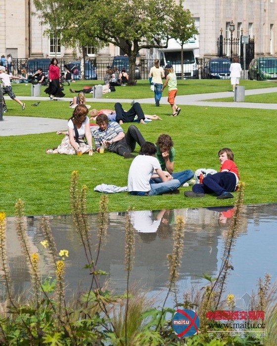 Gillespies公司设计的圣安德鲁广场