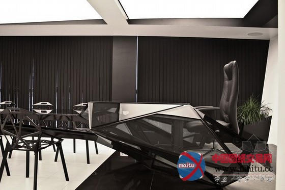 保加利亚工作室设计 充满了未来感与张力