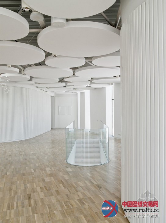 Ramon Esteve设计的西班牙Myrtus会议中心