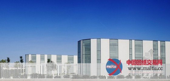 Ramon Esteve设计的西班牙Myrtus会议中心