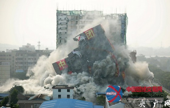 广州:国内最高最新最难违建被爆破