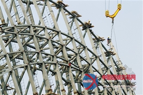 珠海大剧院主体结构封顶 整个工程进度过半