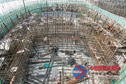 珠海大剧院主体结构封顶 整个工程进度过半