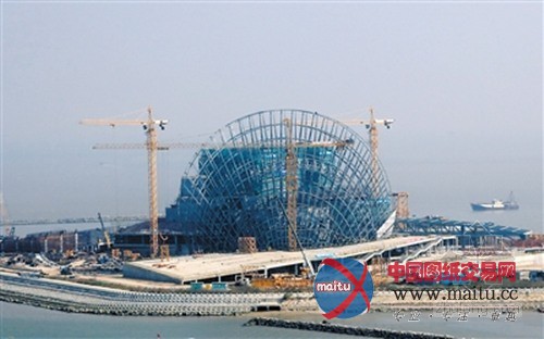 珠海大剧院主体结构封顶 整个工程进度过半