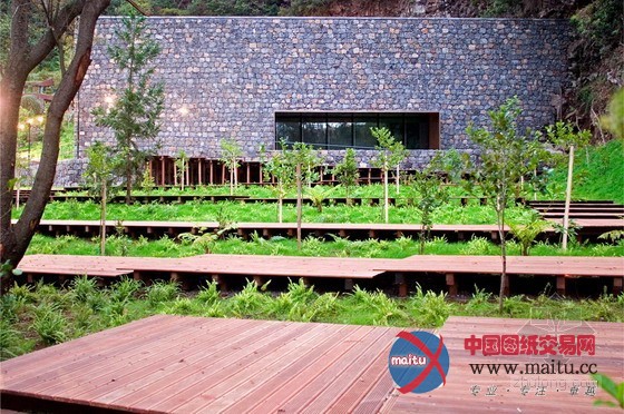 “水火交融”的圣文森特公园