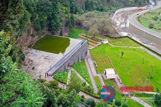 “水火交融”的圣文森特公园