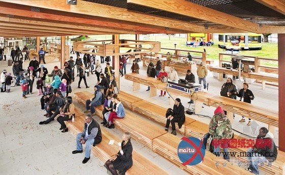 DAVIS BRODY BOND设计的华盛顿圣伊丽莎白东入口亭的绿色大屋顶