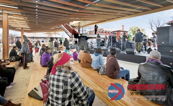 DAVIS BRODY BOND设计的华盛顿圣伊丽莎白东入口亭的绿色大屋顶