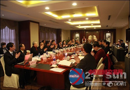 北方交通KCJL4矿用两栖救生车通过鉴定