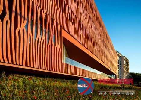 Atelier Fernandez & Serres设计的西班牙学生住宅项目方案