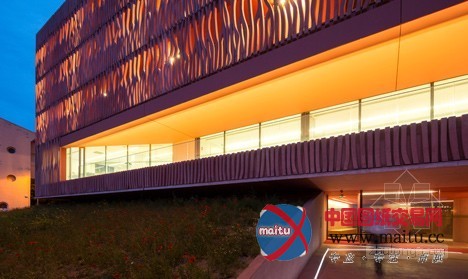 Atelier Fernandez & Serres设计的西班牙学生住宅项目方案