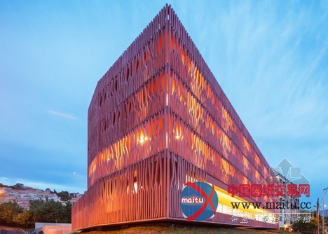 Atelier Fernandez & Serres设计的西班牙学生住宅项目方案