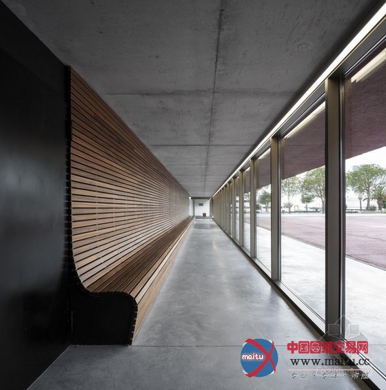 Oficina Ideias em Linha等设计的葡萄牙Atoleiros之战解读中心