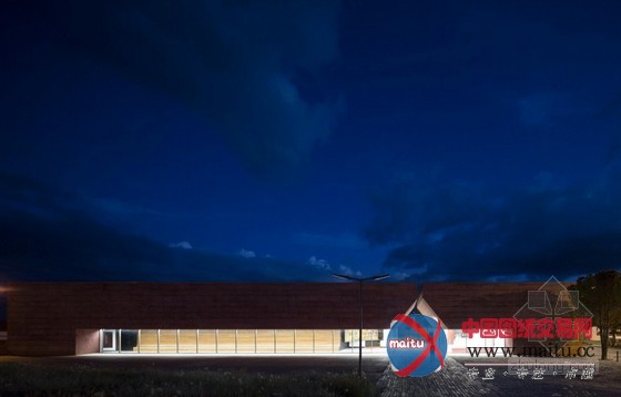 Oficina Ideias em Linha等设计的葡萄牙Atoleiros之战解读中心