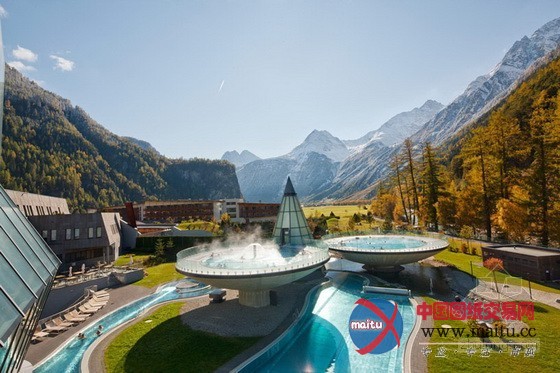 奥地利山区水穹顶温泉度假村