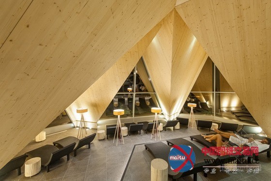 奥地利山区水穹顶温泉度假村