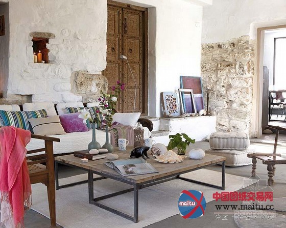 疯狂原始部落上演居家版“美女与野兽”