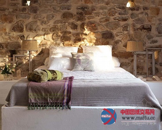 疯狂原始部落上演居家版“美女与野兽”