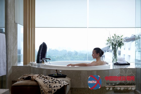 深圳观澜湖度假酒店 中国唯一座落在球场中央的五星级酒店