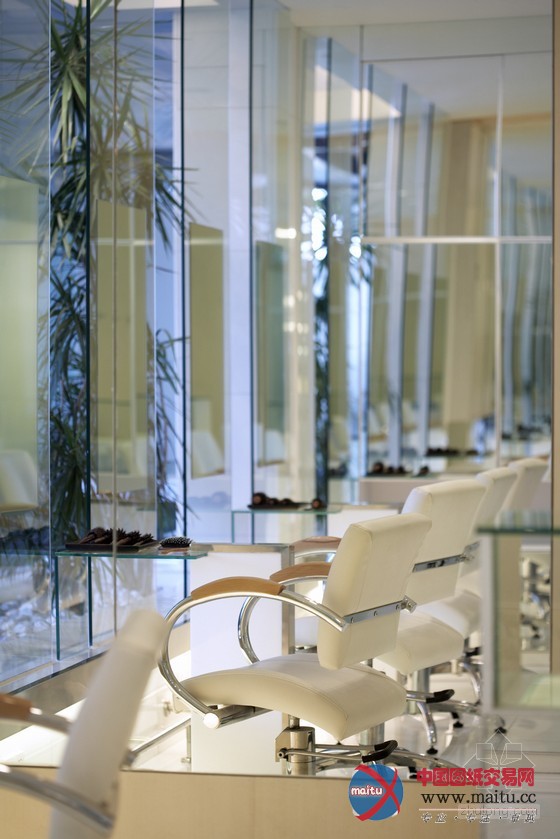 深圳观澜湖度假酒店 中国唯一座落在球场中央的五星级酒店