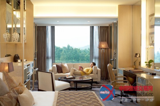 深圳观澜湖度假酒店 中国唯一座落在球场中央的五星级酒店