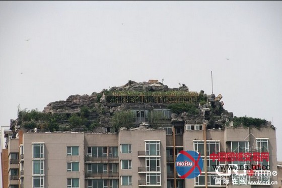 北京楼顶违建别墅拆迁超5个月 仍未拆完