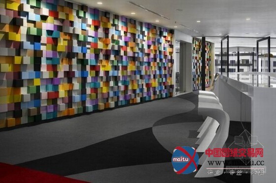吉隆坡色彩斑斓立体方块装饰的办公室