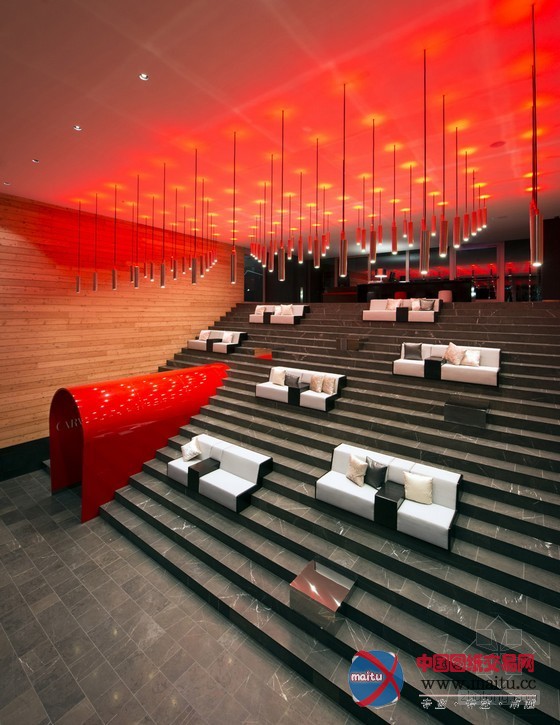 瑞士新的W酒店设计 空间流畅时尚