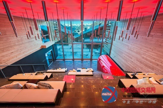 瑞士新的W酒店设计 空间流畅时尚