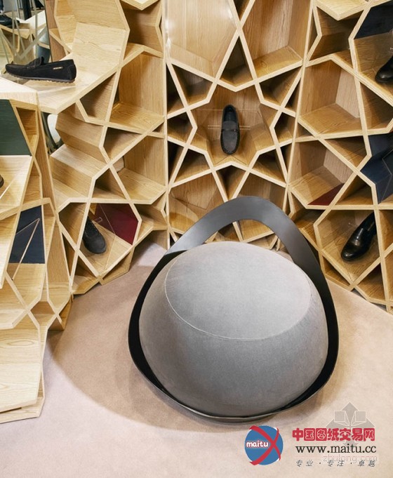 充满趣味性 摩洛哥Sergio Rossi男装鞋商店