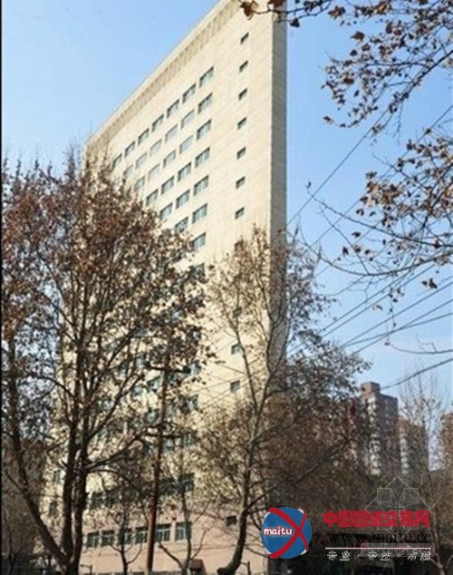 石家庄现“纸片楼” 最窄处仅两米令人乍舌