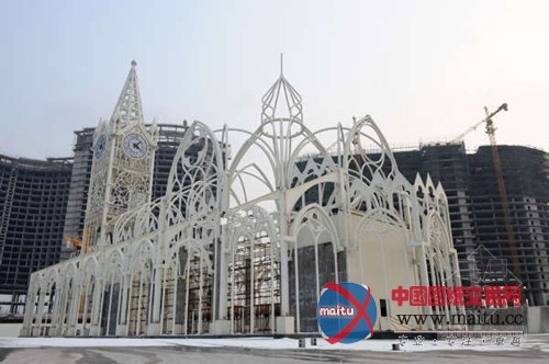 岛城新建哥特式婚礼教堂成西海岸地标