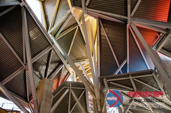 弗兰克•盖里设计巴拿马biomuseo博物馆即将开幕