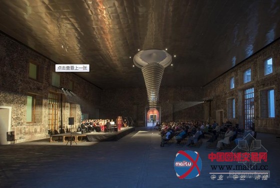 墨西哥La Ciudadela 18世纪老建筑图书馆改造