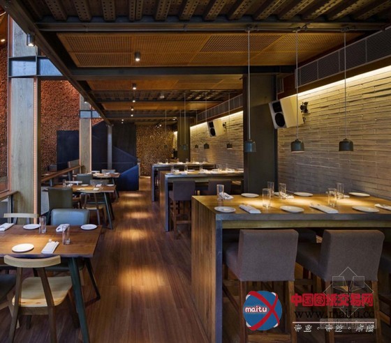 独特视角的印度LOFT 38音乐主题餐厅设计