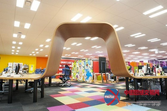 多姿多彩 日本艺术家在线Pixiv办公室设计