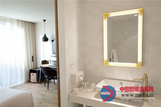 个性十足!法国古堡式养马场主题酒店设计