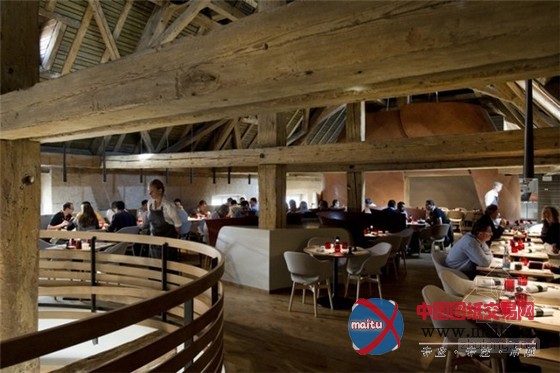 个性十足!法国古堡式养马场主题酒店设计