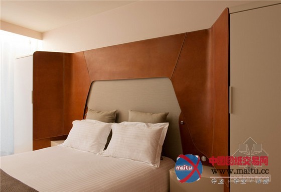 个性十足!法国古堡式养马场主题酒店设计