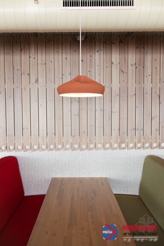 十分特别的Grandvalira餐厅装修设计