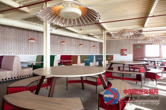 十分特别的Grandvalira餐厅装修设计