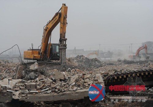 北京昌平拆除37个违建四合院 总价值近亿元