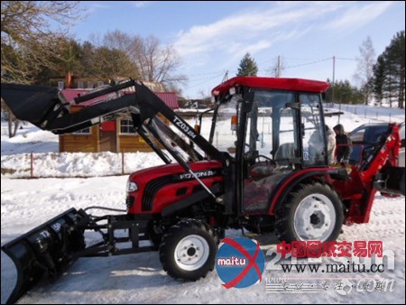 雷沃推雪型拖拉机为索契冬奥会“保驾护航”
