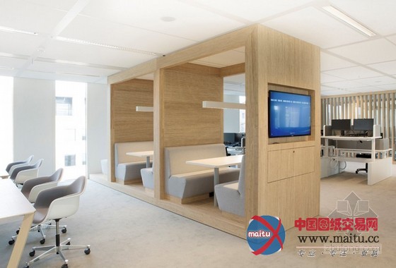 全新的改造 阿姆斯特丹NUON总部办公室装修设计