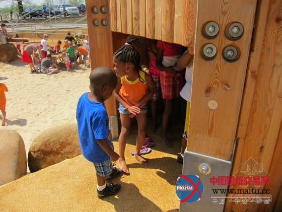 美国农场公园林地探索游乐场