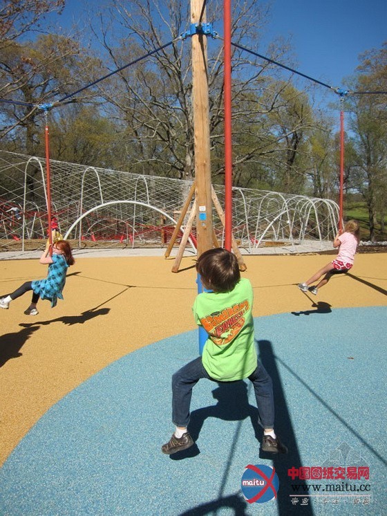 美国农场公园林地探索游乐场