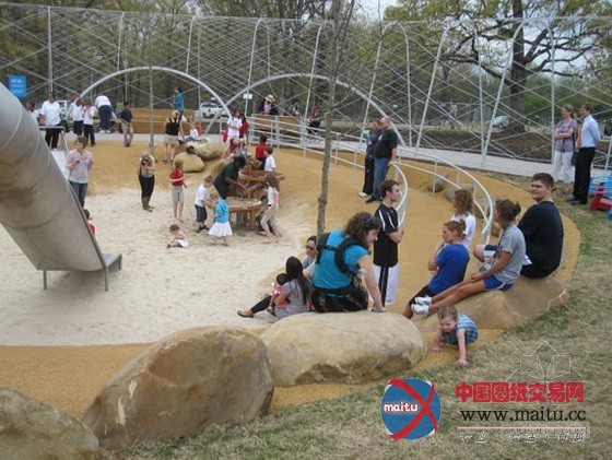 美国农场公园林地探索游乐场