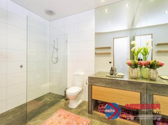 妙趣丛生的海滨别墅 空间显得格外温馨