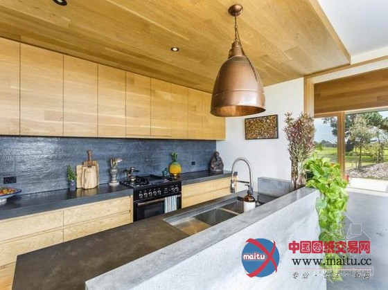 妙趣丛生的海滨别墅 空间显得格外温馨