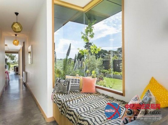 妙趣丛生的海滨别墅 空间显得格外温馨